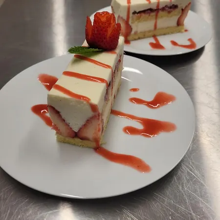 Campsite De L'oasienne Lissac et Mouret